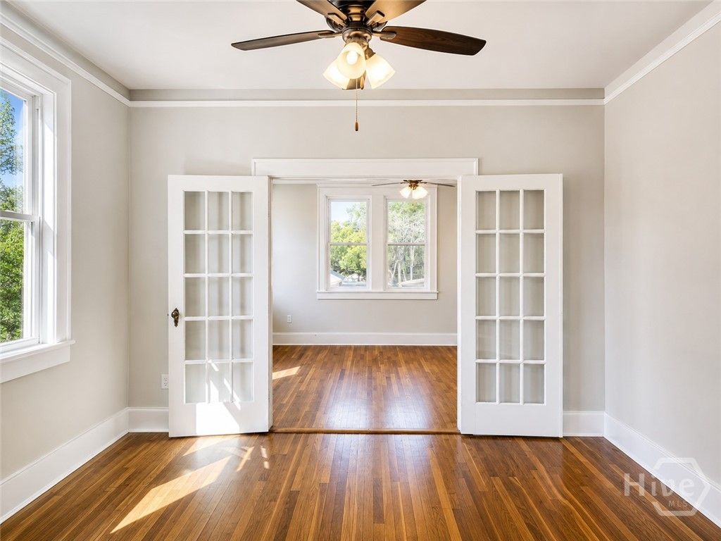 Image 21 of property listing at 19 W W 50th Street W, Savannah, GA 31401