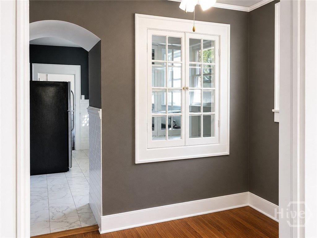 Image 25 of property listing at 19 W W 50th Street W, Savannah, GA 31401