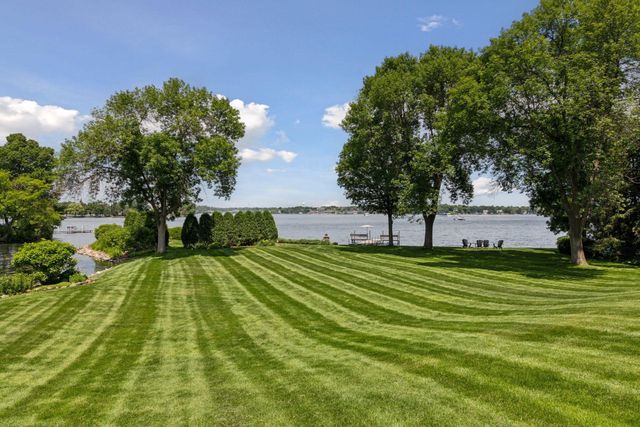2670 Woolsey Lane, Woodland, MN 55391
