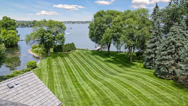 2670 Woolsey Lane, Woodland, MN 55391