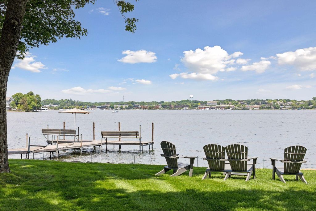 2670 Woolsey Lane, Woodland, MN 55391 — photo 4