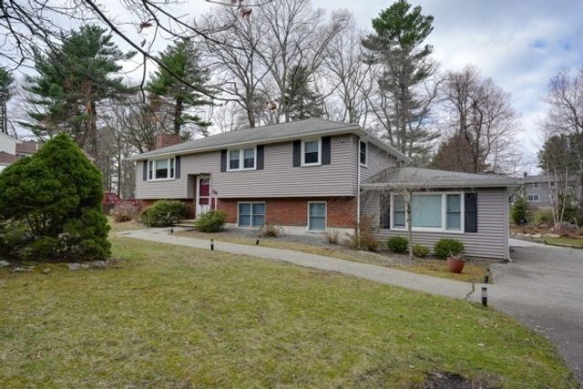 59 Donald Rd, Burlington, MA 01803
