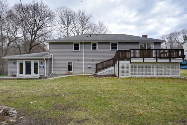 59 Donald Rd, Burlington, MA 01803