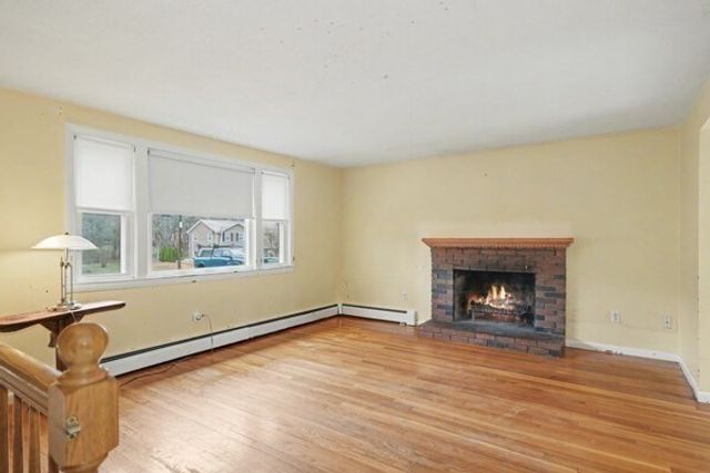 59 Donald Rd, Burlington, MA 01803