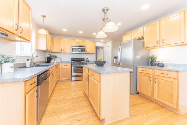 7290 Wellington Lane, Ypsilanti City, MI 48197