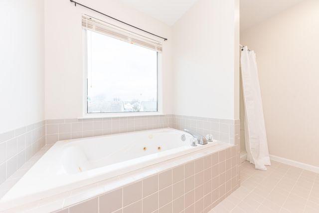 7290 Wellington Lane, Ypsilanti City, MI 48197