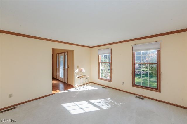 9741 Royal Valley Drive, North Royalton, OH 44133