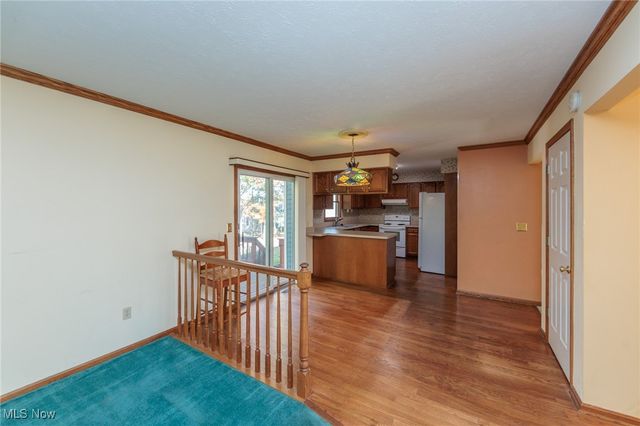 9741 Royal Valley Drive, North Royalton, OH 44133