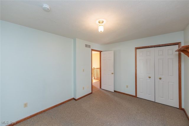 9741 Royal Valley Drive, North Royalton, OH 44133