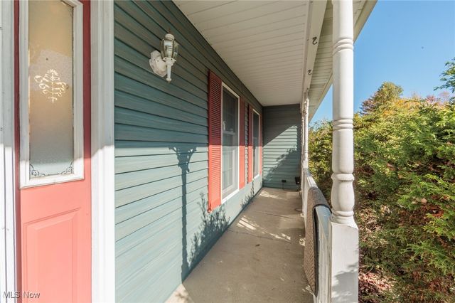 9741 Royal Valley Drive, North Royalton, OH 44133