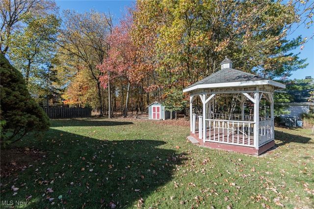 9741 Royal Valley Drive, North Royalton, OH 44133