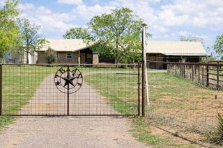 16064 N Sunflower Ave, Gardendale, TX 79758