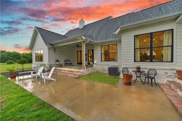 12643 Bethel Blacktop Road, Farmington, AR 72730
