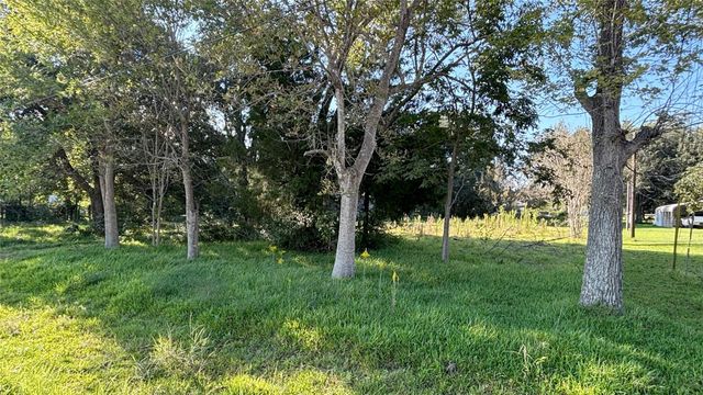 19101 Forest Street, Alvin, TX 77511