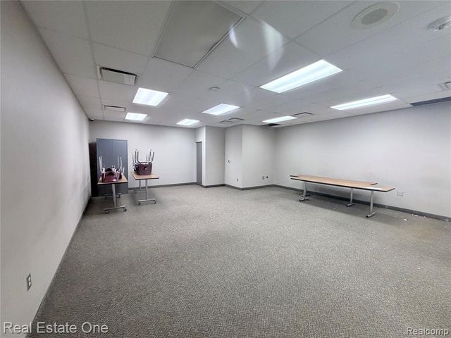 34381 Gratiot Avenue, Clinton Township, MI 48035