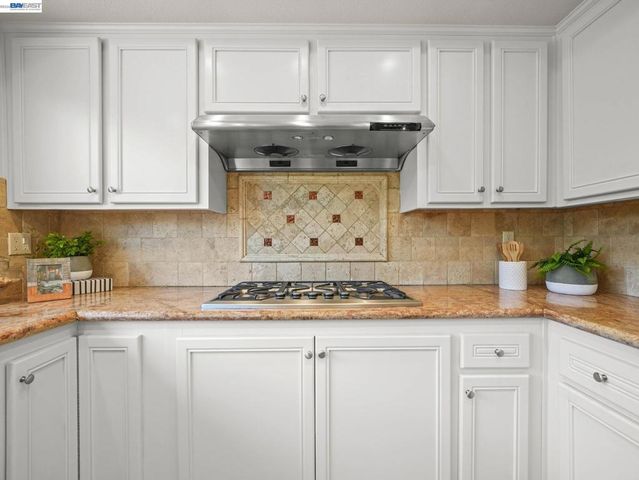 33590 Quail Run Rd, Fremont, CA 94555
