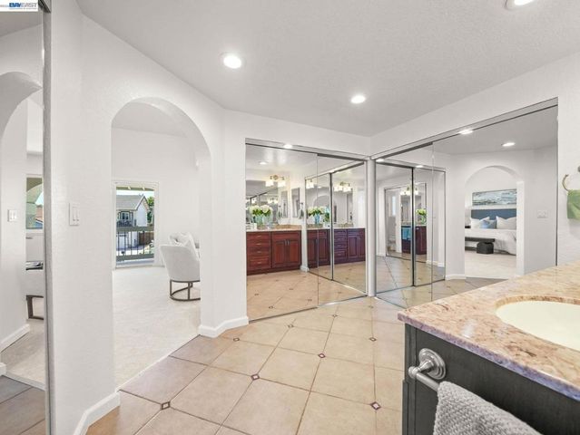 33590 Quail Run Rd, Fremont, CA 94555