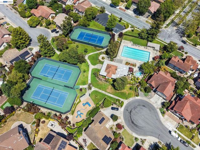 33590 Quail Run Rd, Fremont, CA 94555