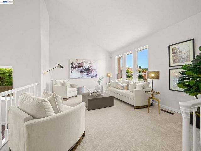 33590 Quail Run Rd, Fremont, CA 94555