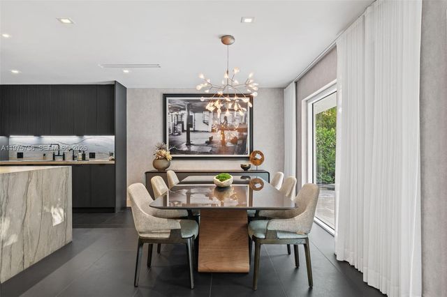 4800 Bay Point Rd, Miami, FL 33137