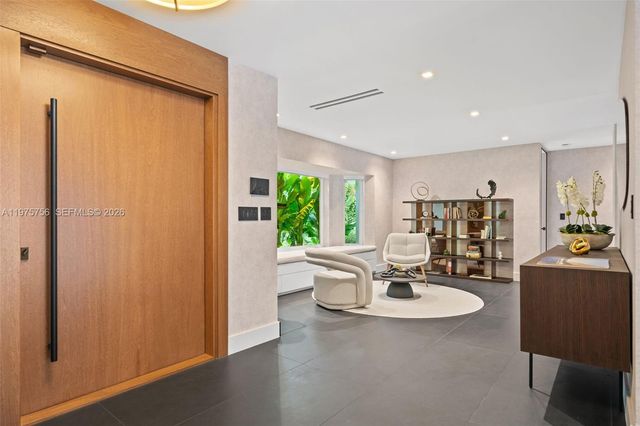 4800 Bay Point Rd, Miami, FL 33137