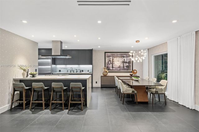 4800 Bay Point Rd, Miami, FL 33137