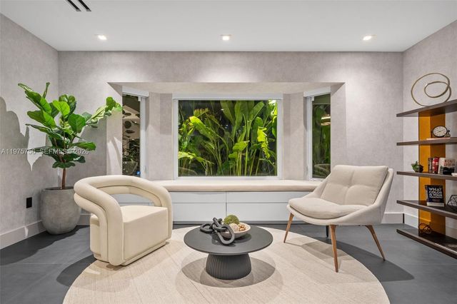 4800 Bay Point Rd, Miami, FL 33137