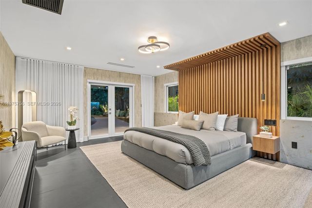 4800 Bay Point Rd, Miami, FL 33137