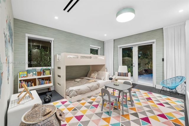 4800 Bay Point Rd, Miami, FL 33137