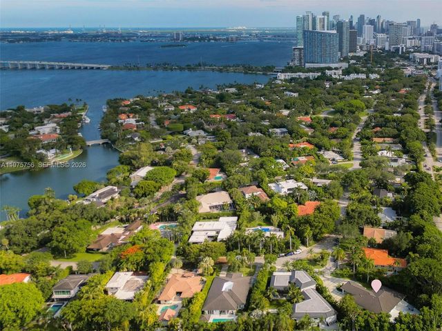 4800 Bay Point Rd, Miami, FL 33137