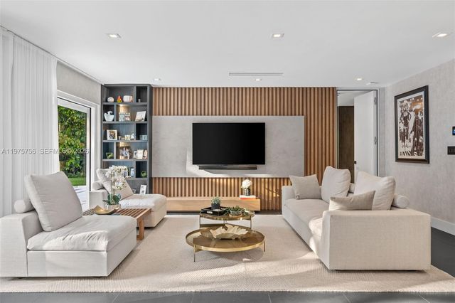 4800 Bay Point Rd, Miami, FL 33137