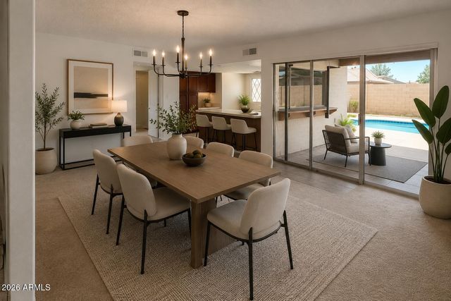 5208 W SHANGRI LA Road, Glendale, AZ 85304
