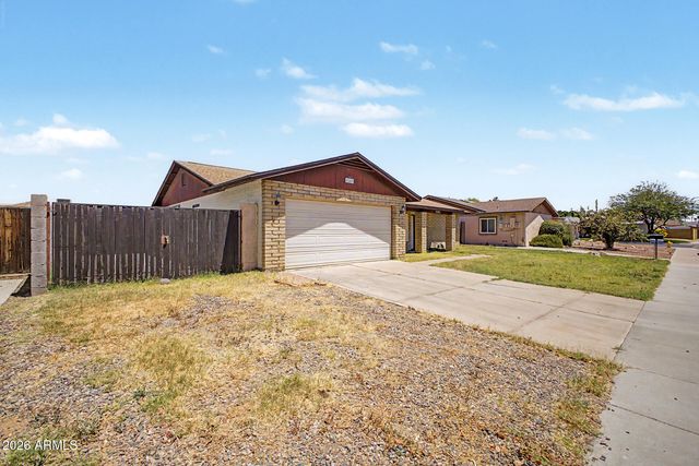 5208 W SHANGRI LA Road, Glendale, AZ 85304