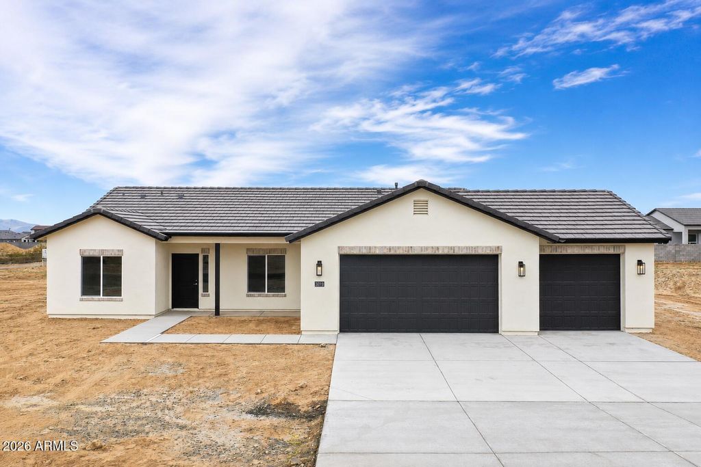 27510 N 258th Drive, Wittmann, AZ 85361 — photo 2