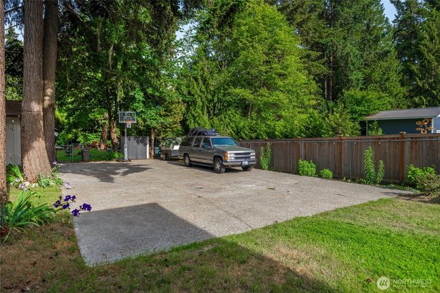 9927 63rd Avenue Ct E, Puyallup, WA 98373