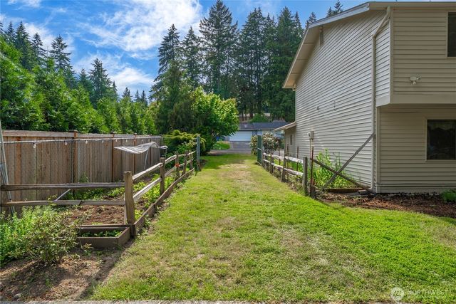 9927 63rd Avenue Ct E, Puyallup, WA 98373