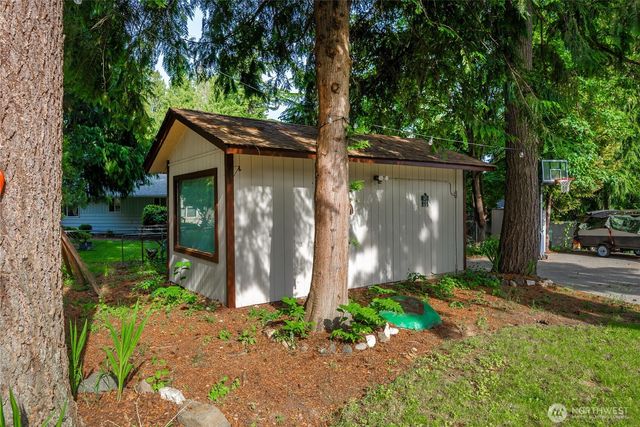 9927 63rd Avenue Ct E, Puyallup, WA 98373