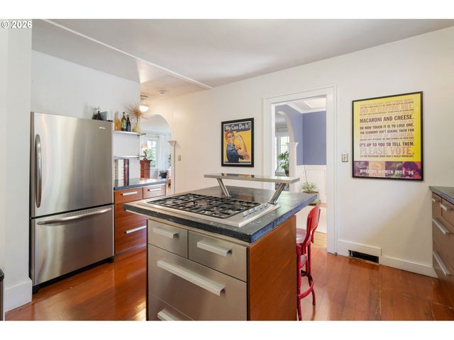 7633 N ALBINA Ave, Portland, OR 97217