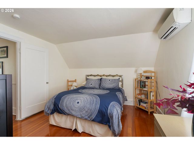 7633 N ALBINA Ave, Portland, OR 97217