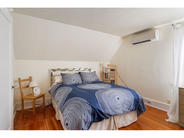 7633 N ALBINA Ave, Portland, OR 97217