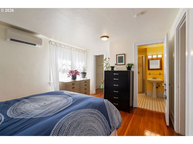 7633 N ALBINA Ave, Portland, OR 97217