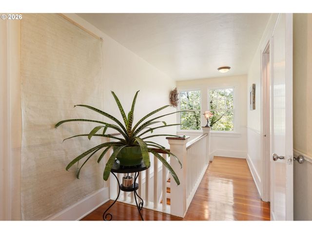 7633 N ALBINA Ave, Portland, OR 97217