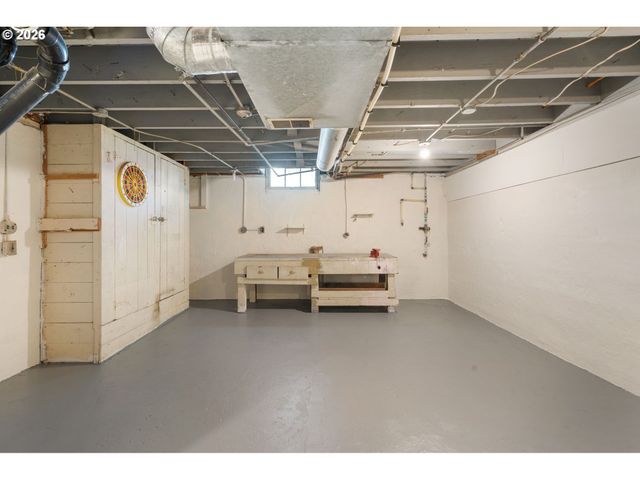 7633 N ALBINA Ave, Portland, OR 97217