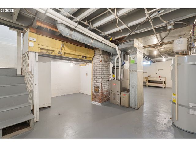 7633 N ALBINA Ave, Portland, OR 97217