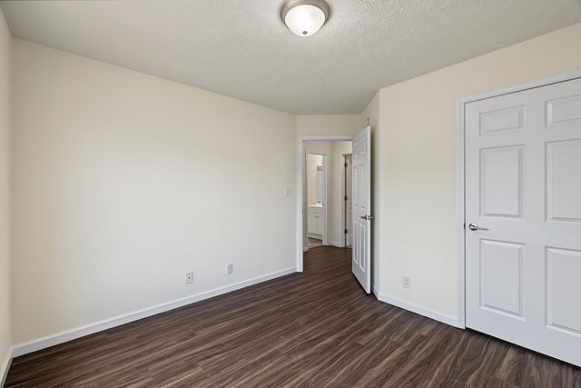 1361 Mutual Dr, Clarksville, TN 37042