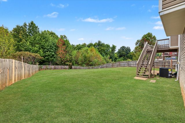 1361 Mutual Dr, Clarksville, TN 37042