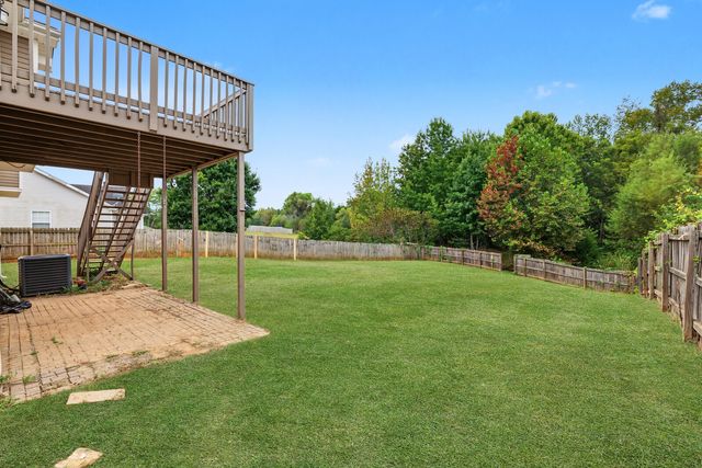 1361 Mutual Dr, Clarksville, TN 37042