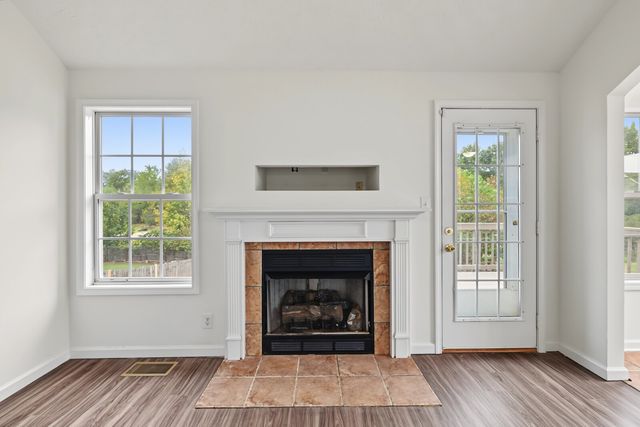 1361 Mutual Dr, Clarksville, TN 37042