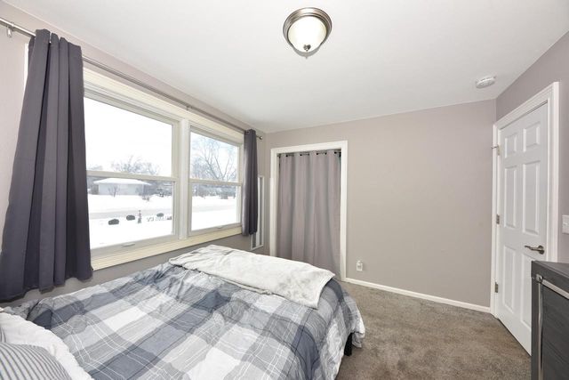 N61W23804 Sumac LANE, Sussex, WI 53089