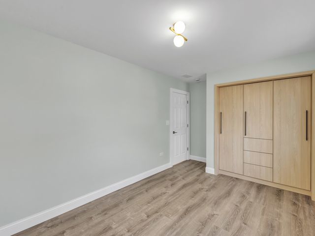 1817 Kelly Avenue, Crest Hill, IL 60403